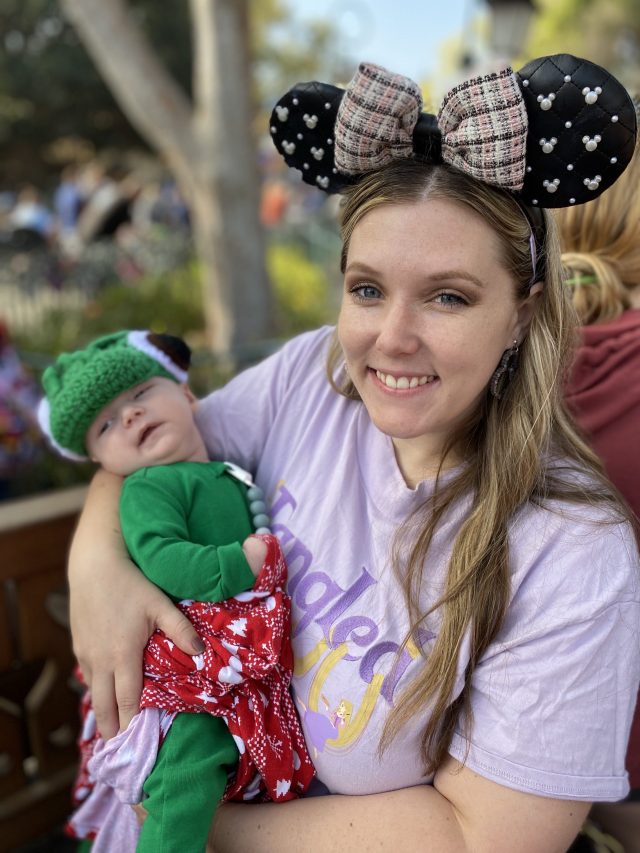 7 Fun Gift Ideas for the Disney Mom